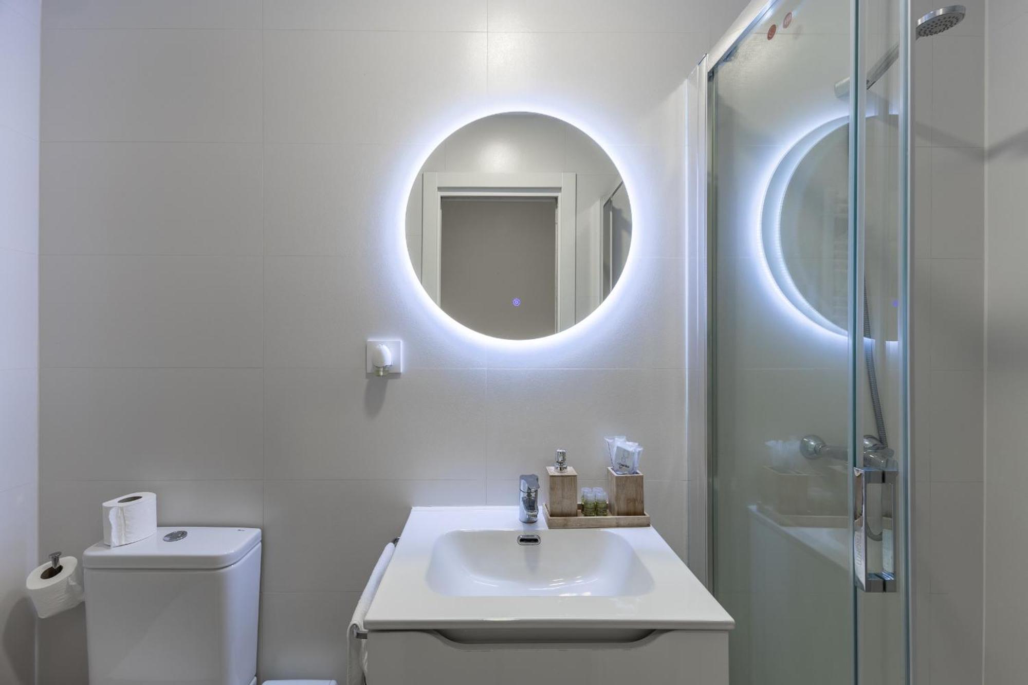Atocha Apartment มาดริด ภายนอก รูปภาพ