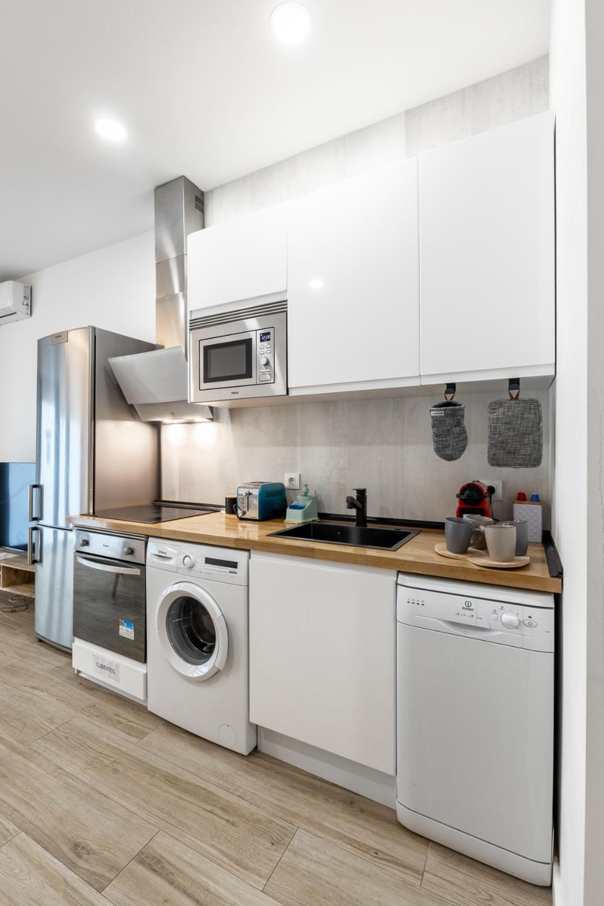 Atocha Apartment มาดริด ภายนอก รูปภาพ
