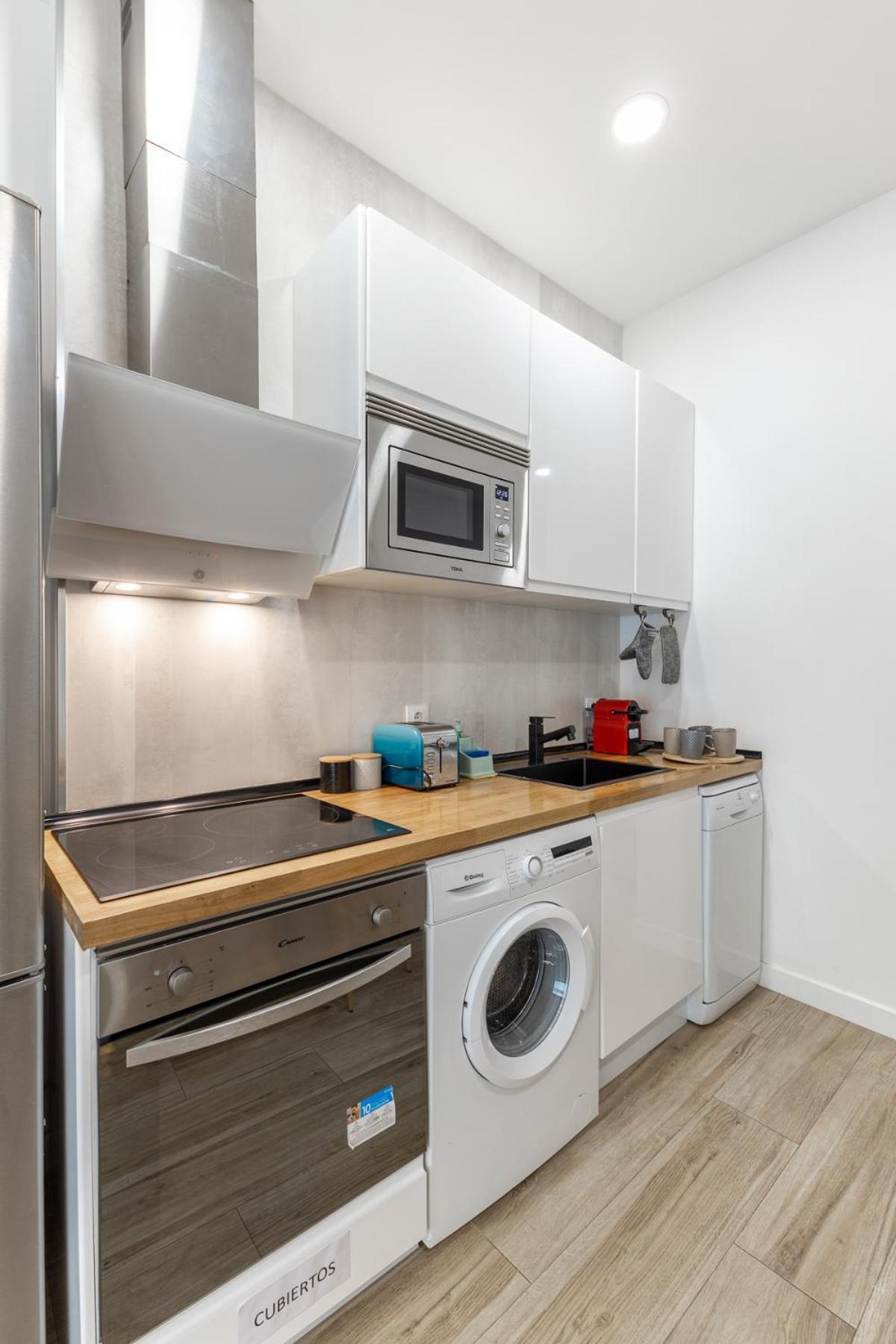 Atocha Apartment มาดริด ภายนอก รูปภาพ
